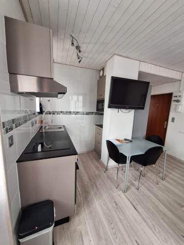 Studio meublé rénové superbes prestations proche Hyper Centre - Résidence La Fresnaie