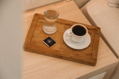 Kemudahan buat kopi dan teh di Doc's Hotel Kemer