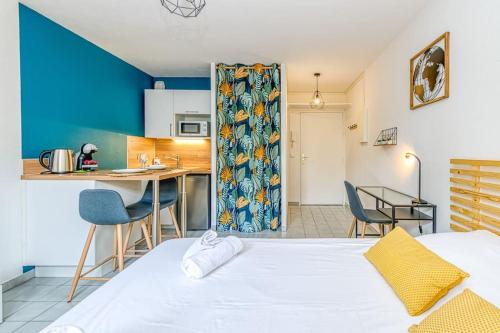 Studio moderne et cosy à 700m de la gare