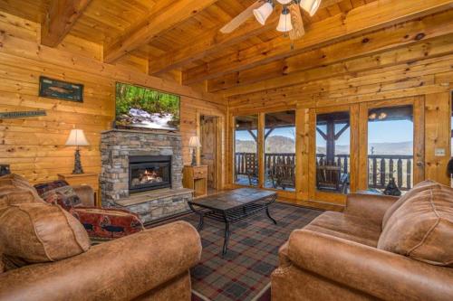 Royal Vista Lodge by Eden Crest photo 3