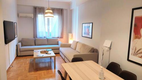 Cozy apartment in Plaka