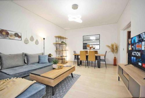 Alkuoni lux flat at PFaliro
