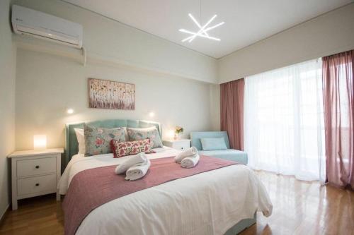 Alkuoni lux flat at PFaliro