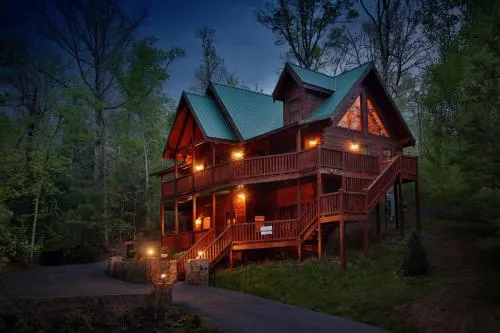 Smoky Mountain Getaway by Eden Crest photo 1