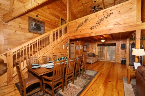 Smoky Mountain Getaway by Eden Crest photo 18