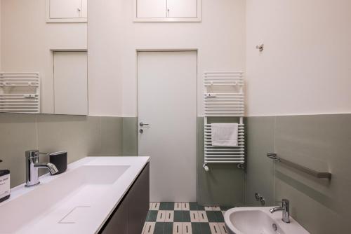 Spacious Apartment in Central Milan Next to Metro photo 12