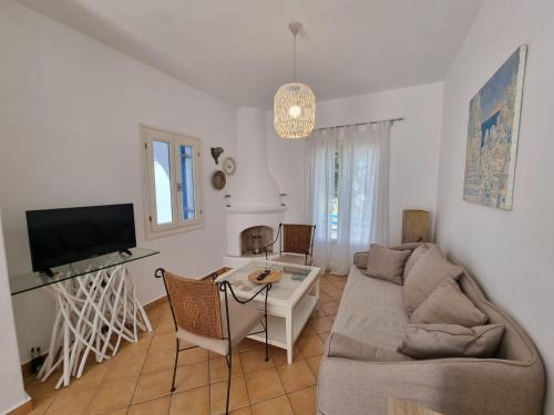 Cycladic Elegant Apartment