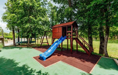 Beautiful Home In Poljica Imotska