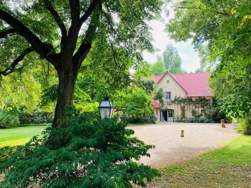Κήπος έξω από το Villa Kersdorf
