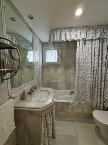 Phòng tắm tại Relax&Sunset Appartement Costa Ballena