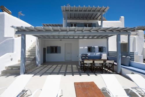 Bilde i galleriet til Merchia Bay Villas Mykonos i Merchia Beach