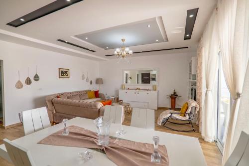 Posezení v ubytování Eleni Guest House