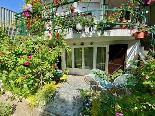 Studio avec terrasse charmante à -10mn du métro 4