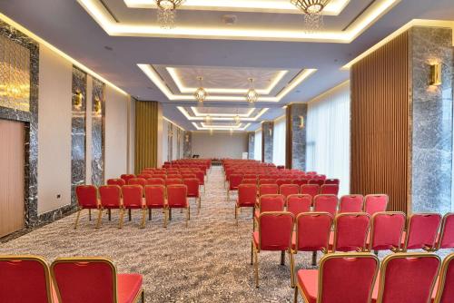 Best Western Premier Ottoperla Hotelにあるビジネスエリアまたは会議室