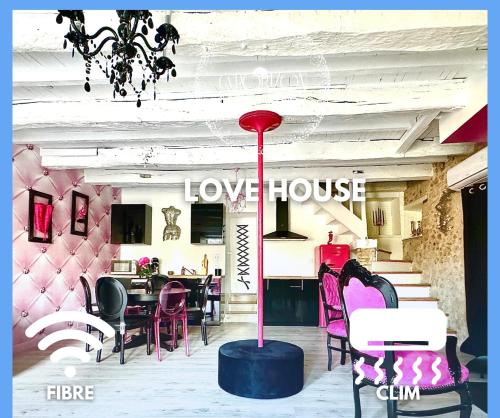 Caporizon-Lov'BNB-La seule Love House de Dordogne