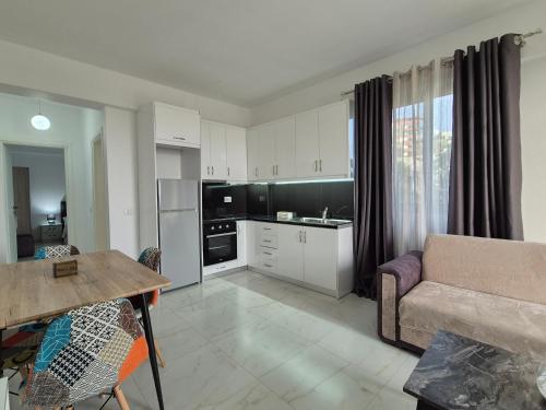 Dapur atau dapur kecil di FLORE Rooms