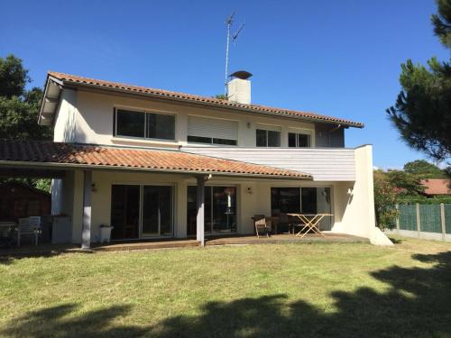 Spacieuse maison familiale 11 pers. avec jardin près du port de Capbreton - FR-1-239-1001