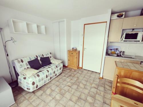 Photo de la galerie de l'établissement Studio cabine au pied des pistes avec parking et WIFI - FR-1-573-124, à Saint-Jean-dʼAulps