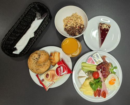 Jídlo v penzionu nebo okolí