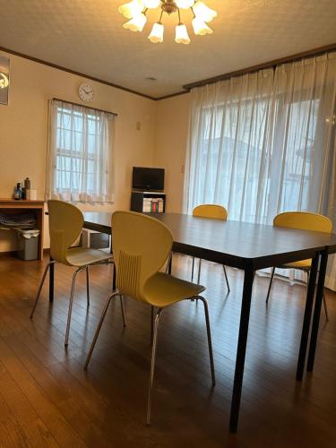 TV a/nebo společenská místnost v ubytování Kei Chia Private Lodging