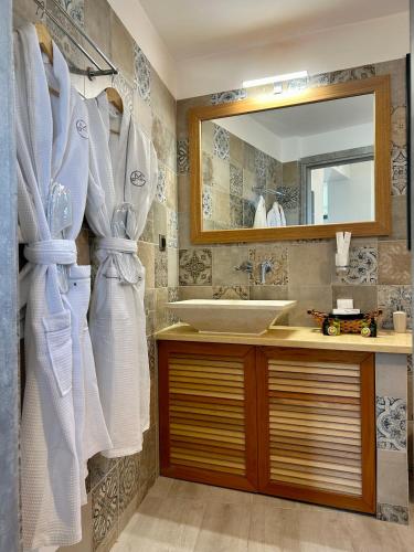 Bagno di Golden Moments Luxury Stone Villas B