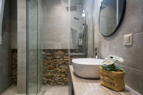Special studio in the heart of Athens!