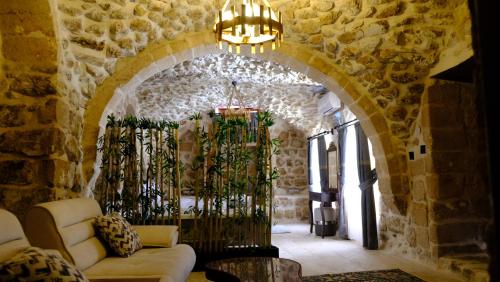 Χώρος καθιστικού στο Arev HOTEL