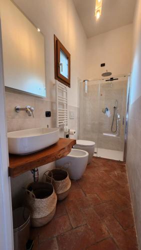 Ένα μπάνιο στο Villa Belfiore