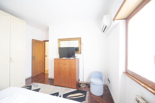 Luminous 2BR Family Apartment in Residential Area