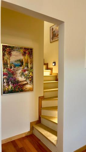Foto dalla galleria di Golden Moments Luxury Stone Villas B a Mesariá