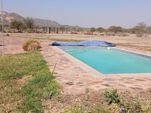Piscina a Leropong Manor o a prop