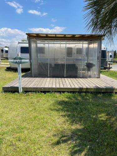 キャンプ場が所在する建物