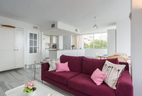 Apartamento Playamar Loft, seasonal pool and terrace