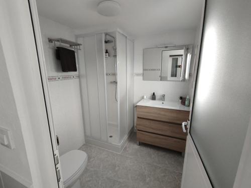 Koupelna v ubytování APARTAMENTOS LA CAPILLA