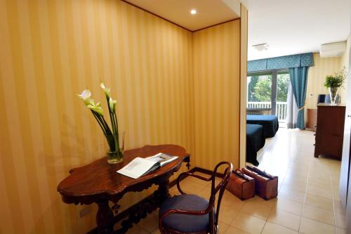 Posezení v ubytování Hotel Ghironi