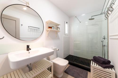 Ένα μπάνιο στο TrendyHomes Almerimar II