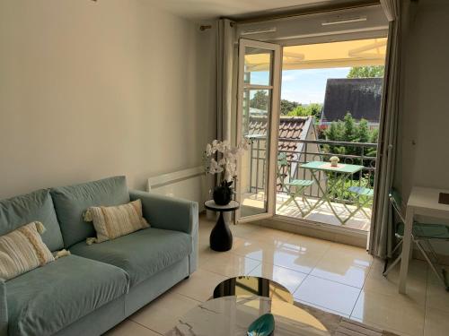 Galeriebild der Unterkunft AZUR T2 de standing, proche RER in Chatou