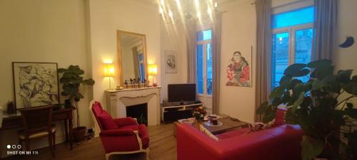 Chez l'habitant, propose Grande chambre Vieux port Marseille