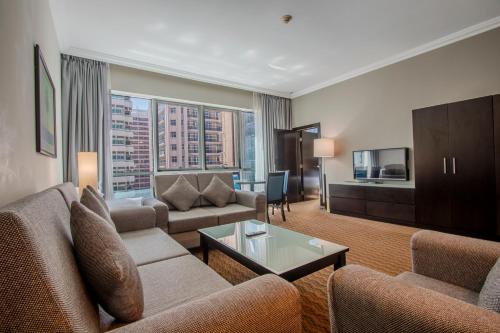 Al Manzel Hotel Apartments