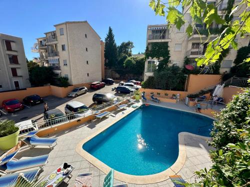 Swimmingpoolen hos eller tæt på Sun Bay Petrovac