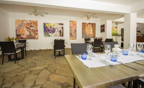 Casa Veintiunoにあるレストランまたは飲食店