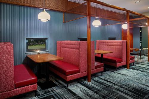 Courtyard by Marriott Washington, D.C./Foggy Bottom Image