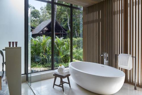 Koupelna v ubytování The Ritz-Carlton, Langkawi