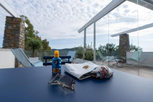 a pair of glasses sitting on top of a table at Blumarea in Agropoli