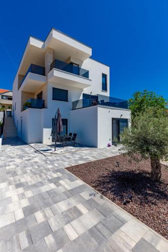 Casa MiA Apartments with parking