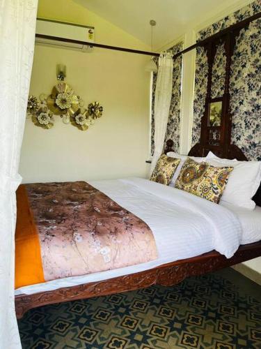 Ein Bett oder Betten in einem Zimmer der Unterkunft 3bed Field View Terrace Penthouse in Assagao By Masaya Stays