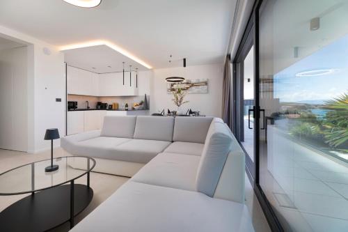 Χώρος καθιστικού στο Brand new "Villa Z" by EL-PI TOURS
