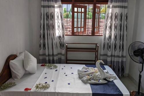 Кровать или кровати в номере Lake View villa 2 BR near beach