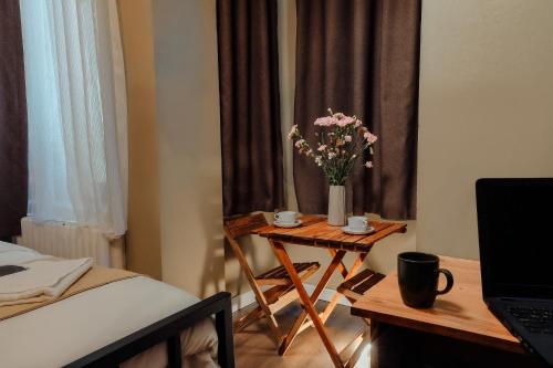 Postel nebo postele na pokoji v ubytování THE BEYBÛN HOTEL İstiklal Street Taksim