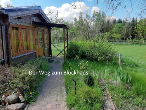 Κήπος έξω από το Blockhaus Questin